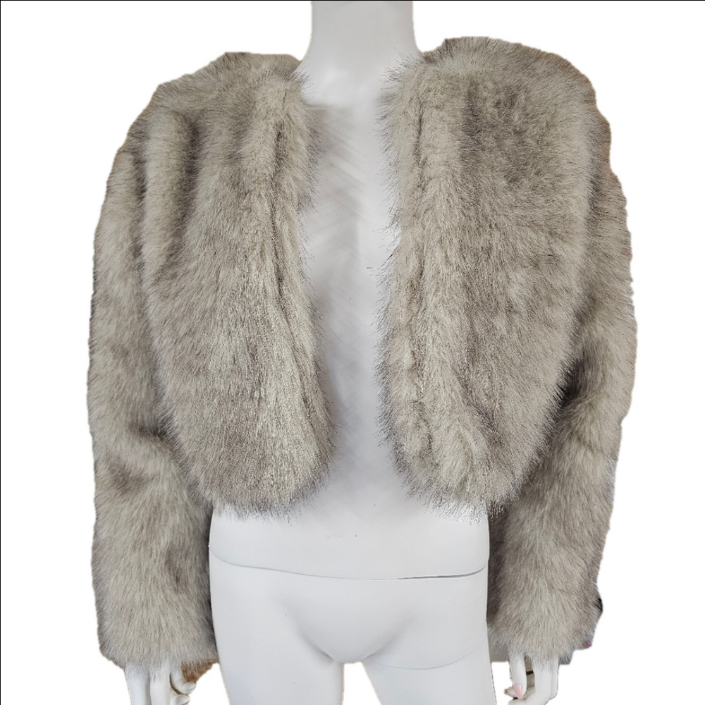 Elegant Faux Fur Jacket in Tan - Picture 2 of 8